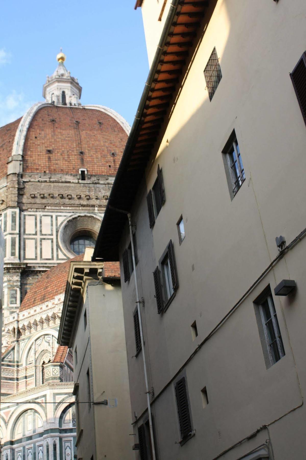 Adelaide House 2* Florencia